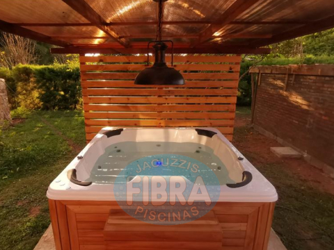 Jacuzzis Para 12 personas | Fibrapiscinas